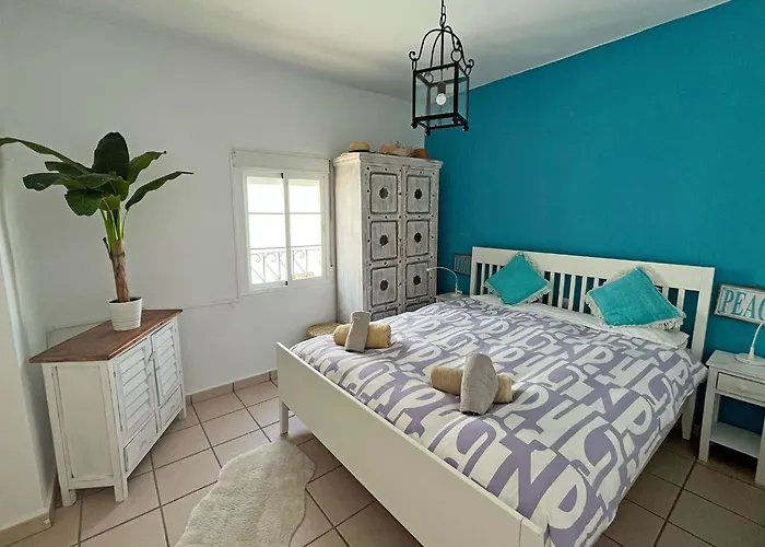 Sardinas With Roof Terrace And Sea View