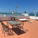 펜션 Sardinas With Roof Terrace And Sea View 콘일데라프론테라