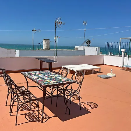 Будинок відпочинку Sardinas With Roof Terrace And Sea View Коніль-де-ла-Фронтера